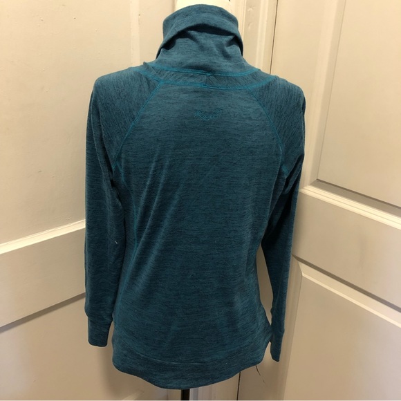 Kuhl ladies turtleneck sweater size medium - Picture 4 of 5